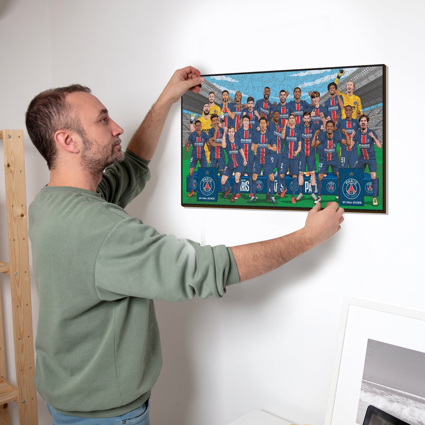 Équipe Paris Saint-Germain® 2024/25 "Triplé Historique" – Puzzle en Bois